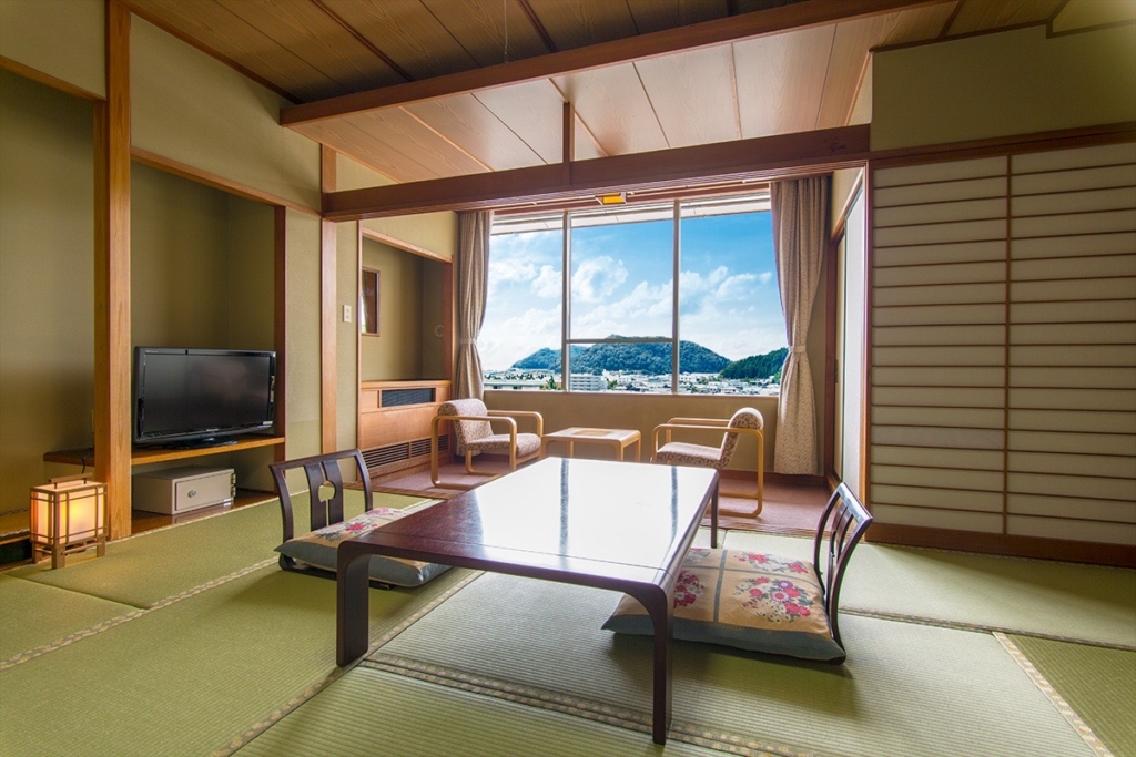 This image has an empty alt attribute; its file name is SHR8514-1-1024x683.jpg